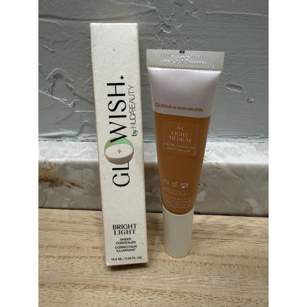GLOWISH by HUDABEAUTY Brightlight Sheer Concealer 04 Light Medium 0.35 Fl Oz New